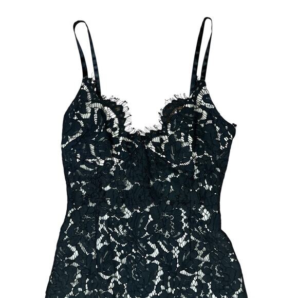 House of CB Odelia Lace Mini Dress Dress Black Scalloped Hem Sexy Size XS - Picture 3 of 7